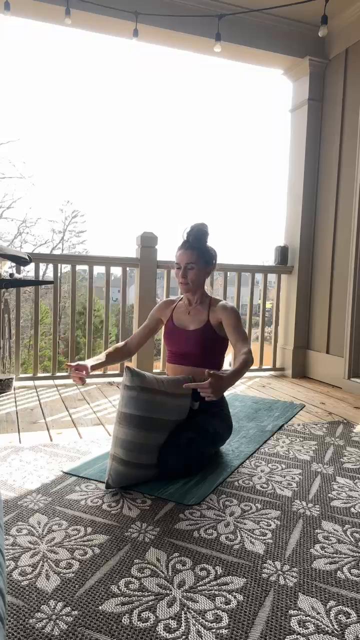 Mobility circuit (thoracic + hips)