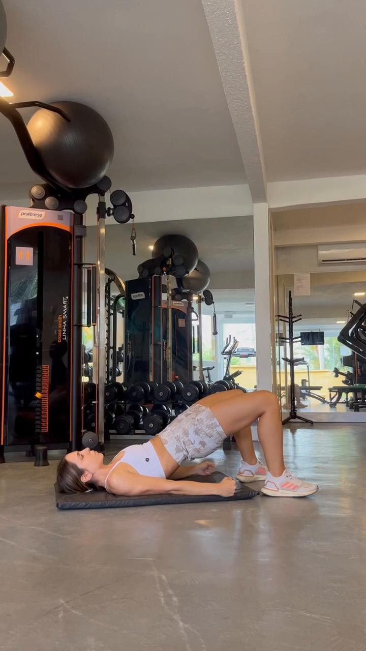 W2/D1 LUNES: leg and booty day 🍑