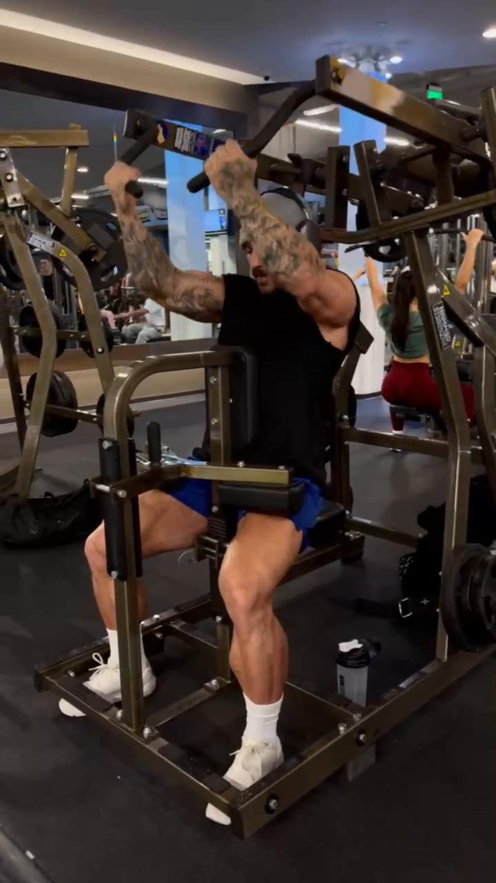 DAY 1 CHALLENGE
02 (PULL/BICEPS)