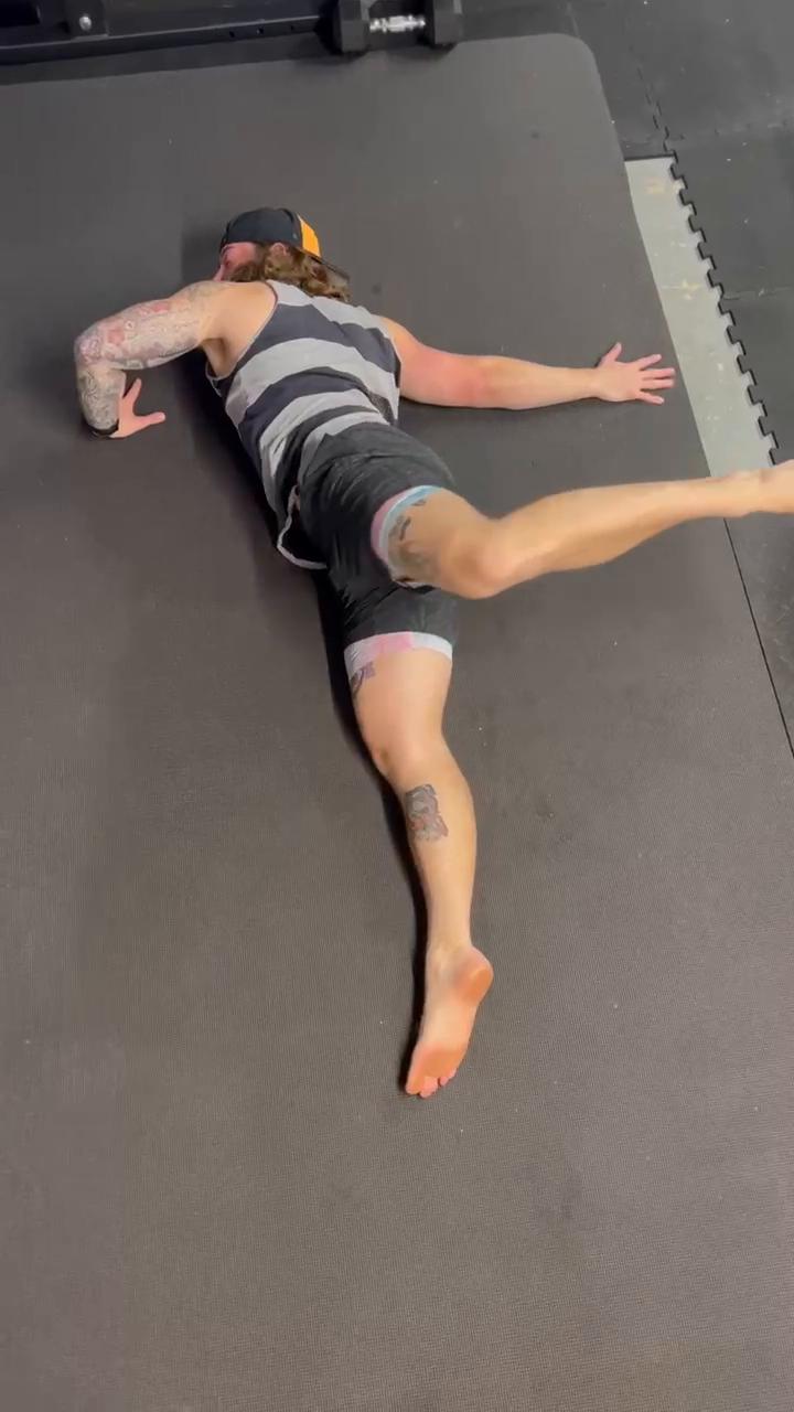 Chest, shoulders, and triceps [DB + Bands]