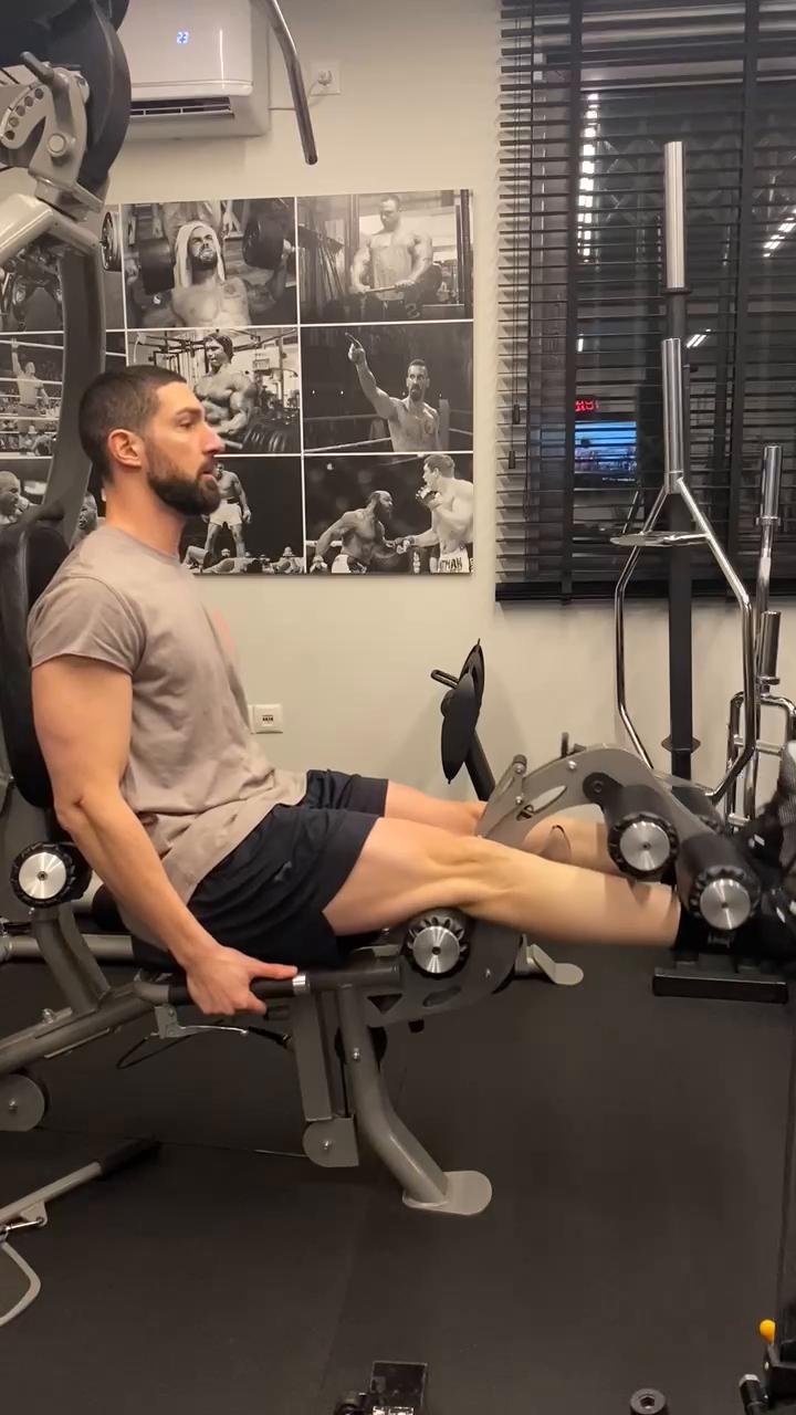 W1/D1 - Quads - Hams - Adductors - Abductors - Calves