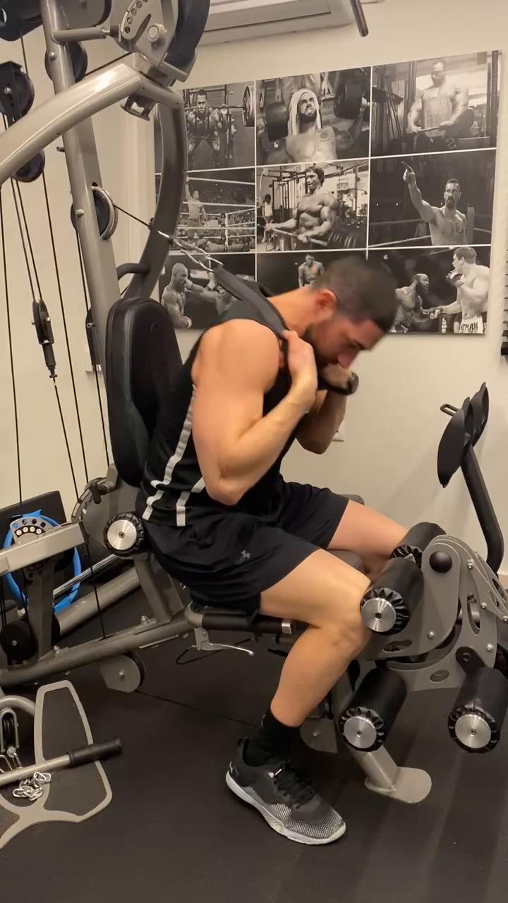 W1/D4 - Upper Back - Side Delts - Triceps - Abs
