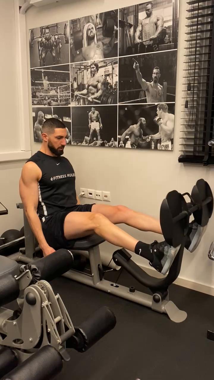 W2/D1 - Quads - Hams - Adductors- Abductors - Calves