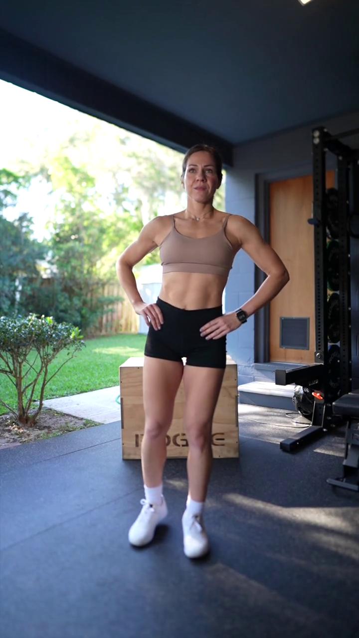 W1/D1 Lunes Semana 1 Día 1 Piernas