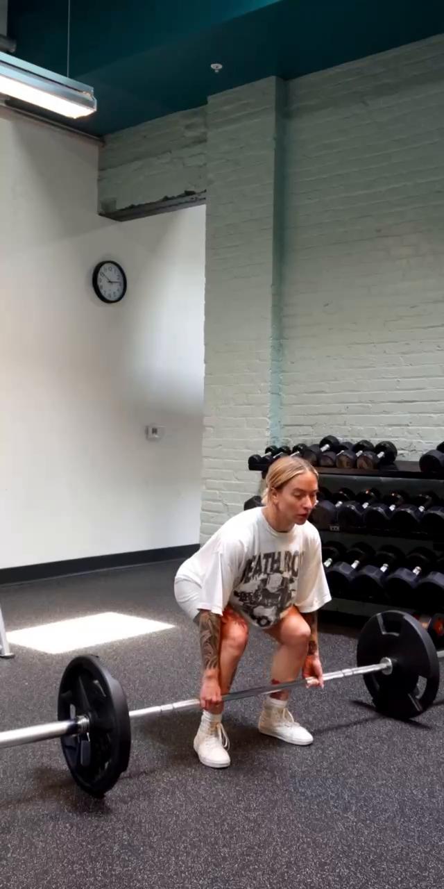 W1 D1 - DEADLIFT/HINGE