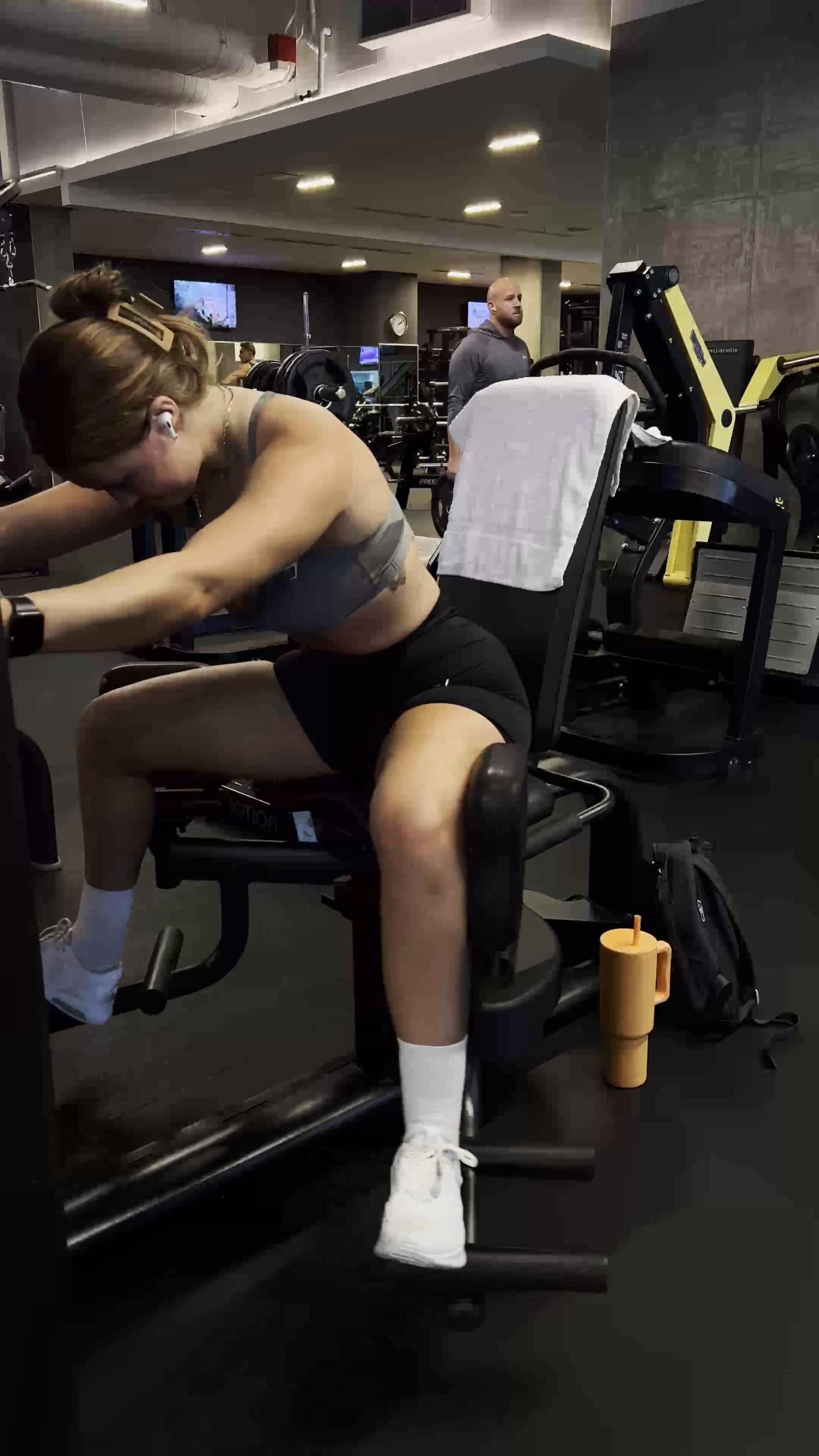 W1/D1 LEG DAY 1